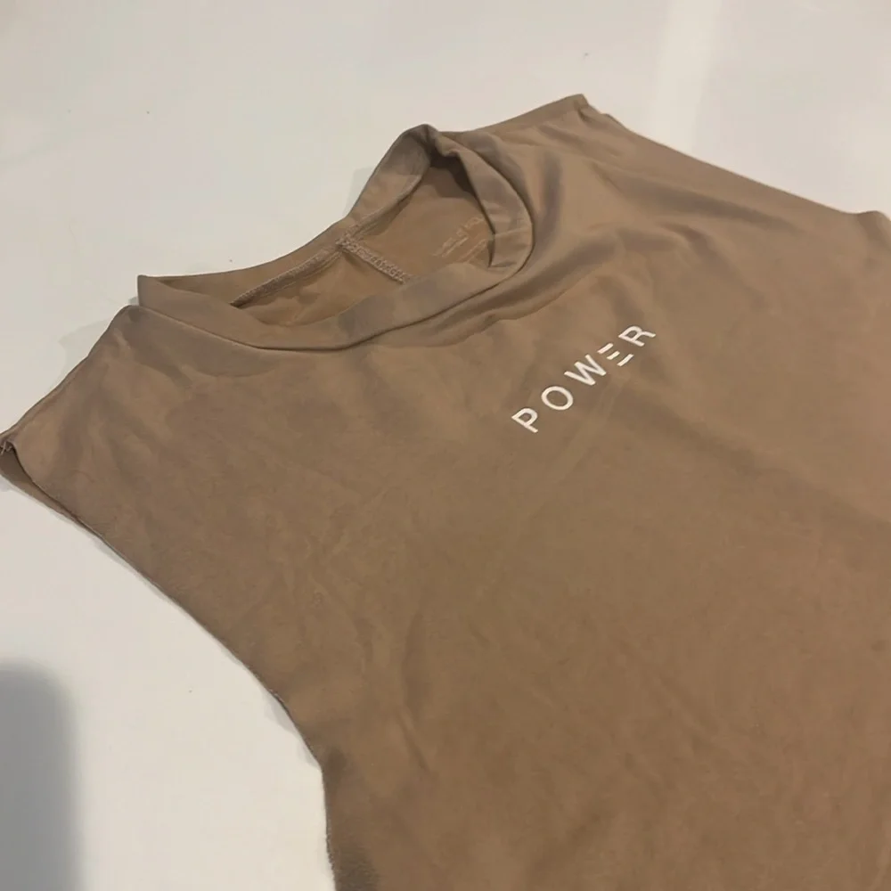 Yoga/workout shirt - Picture 2 of 6